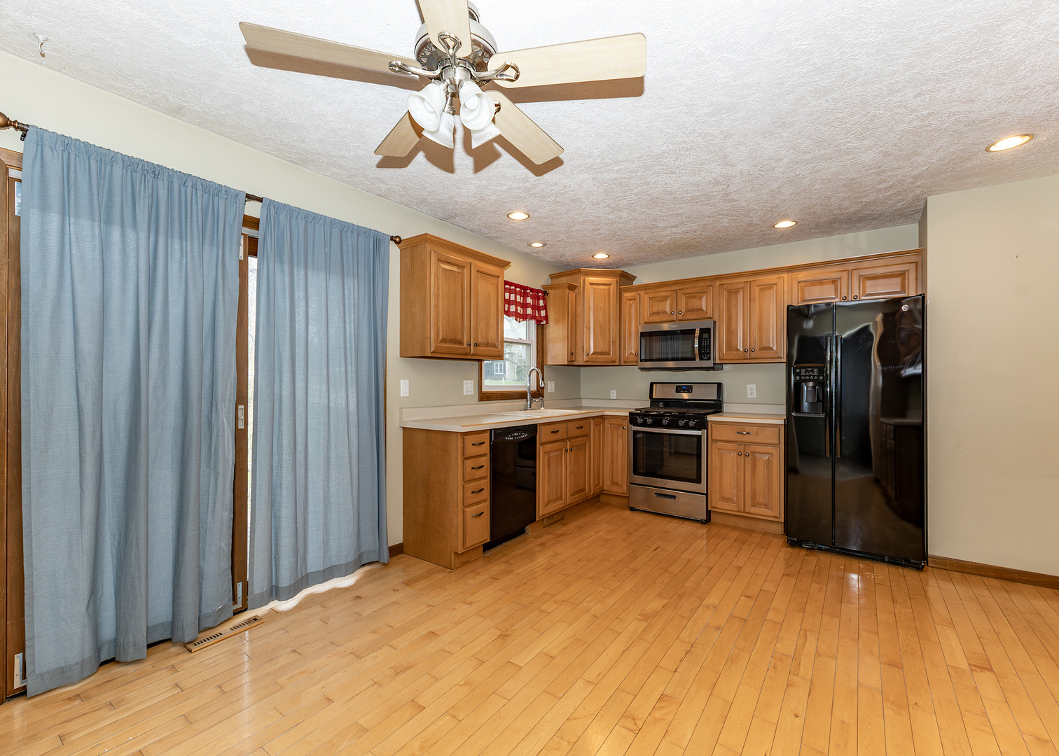25 Oak Grove Road