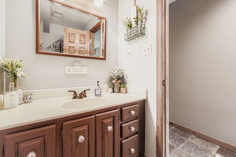 Tiny photo for 136 Caryville Lane, Schaumburg, IL 60193 (MLS # 12607548)