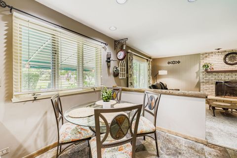 Tiny photo for 136 Caryville Lane, Schaumburg, IL 60193 (MLS # 12607548)