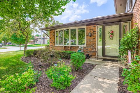 Tiny photo for 136 Caryville Lane, Schaumburg, IL 60193 (MLS # 12607548)