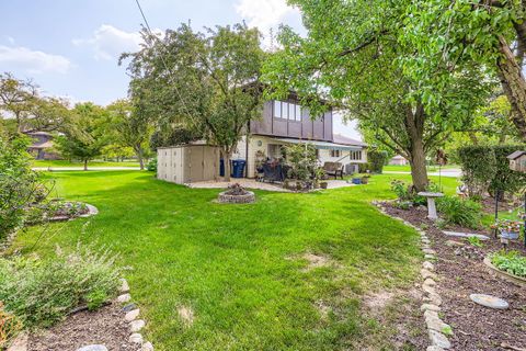 Tiny photo for 136 Caryville Lane, Schaumburg, IL 60193 (MLS # 12607548)