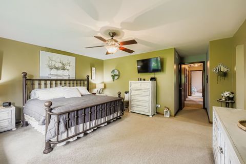 Tiny photo for 136 Caryville Lane, Schaumburg, IL 60193 (MLS # 12607548)