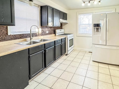 Tiny photo for 7717 S Saginaw Avenue #H, Chicago, IL 60649 (MLS # 12788969)
