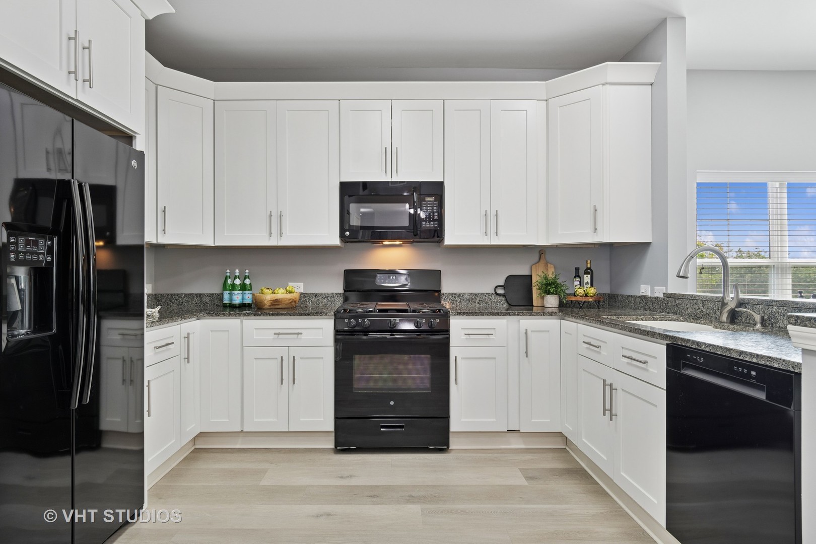 3975 Idlewild Lane 200