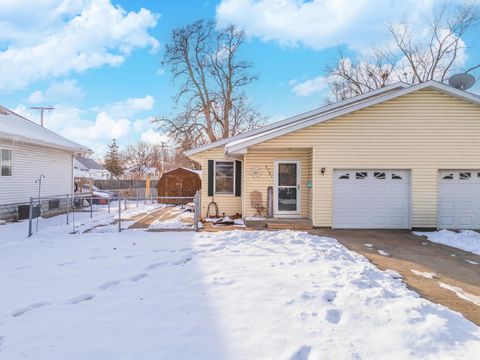 Tiny photo for 630 A W South Street, Pontiac, IL 61764 (MLS # 12529867)