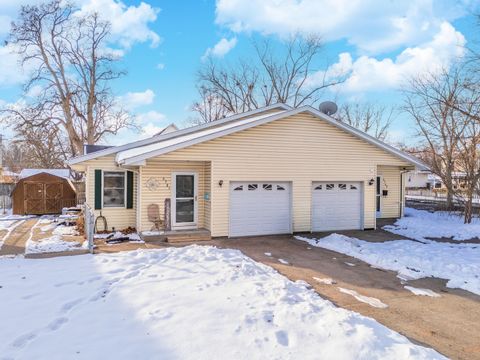 Tiny photo for 630 A W South Street, Pontiac, IL 61764 (MLS # 12529867)