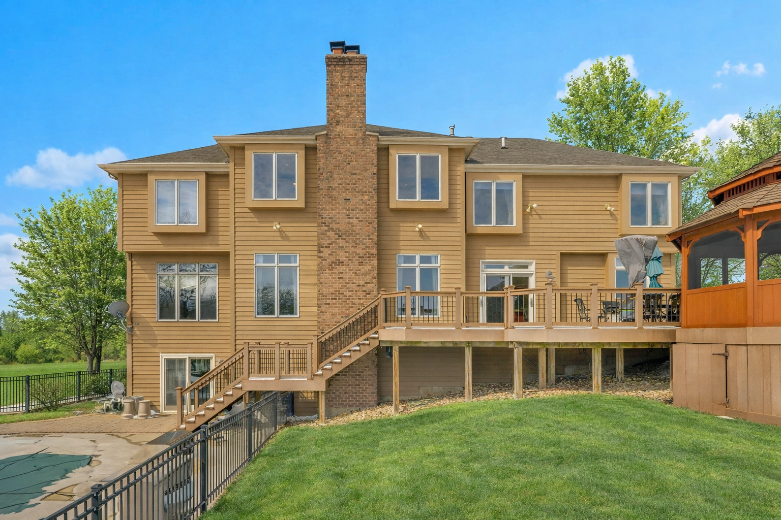 10N749 Highland Trail
