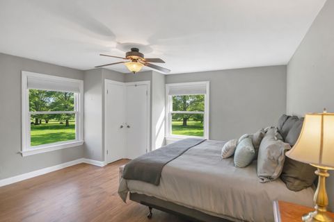 Tiny photo for 512 Bay Road, McHenry, IL 60051 (MLS # 12600357)