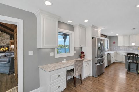 Tiny photo for 512 Bay Road, McHenry, IL 60051 (MLS # 12600357)