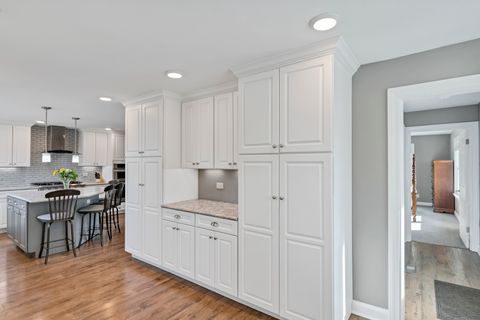 Tiny photo for 512 Bay Road, McHenry, IL 60051 (MLS # 12600357)