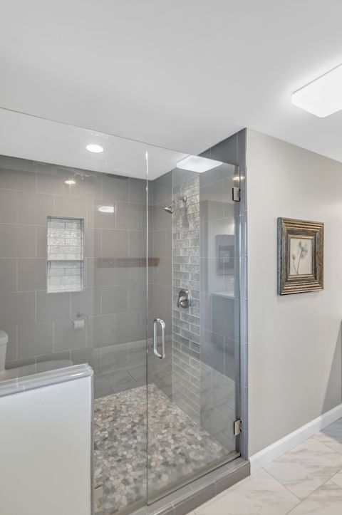 Tiny photo for 512 Bay Road, McHenry, IL 60051 (MLS # 12600357)