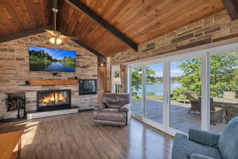 Tiny photo for 512 Bay Road, McHenry, IL 60051 (MLS # 12600357)