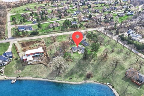 Tiny photo for 512 Bay Road, McHenry, IL 60051 (MLS # 12600357)