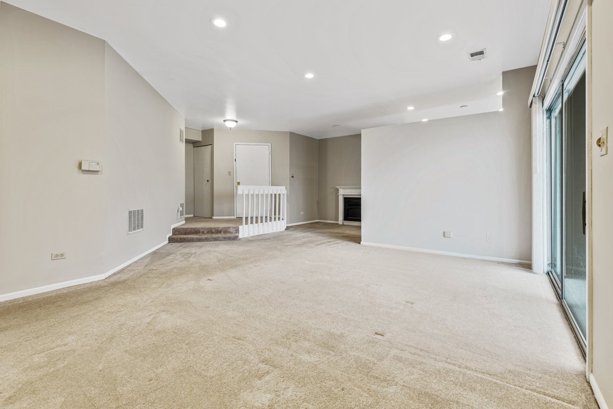 1665 Commodore Court 7