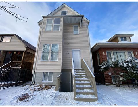 8744 S Saginaw Avenue Chicago IL 60617