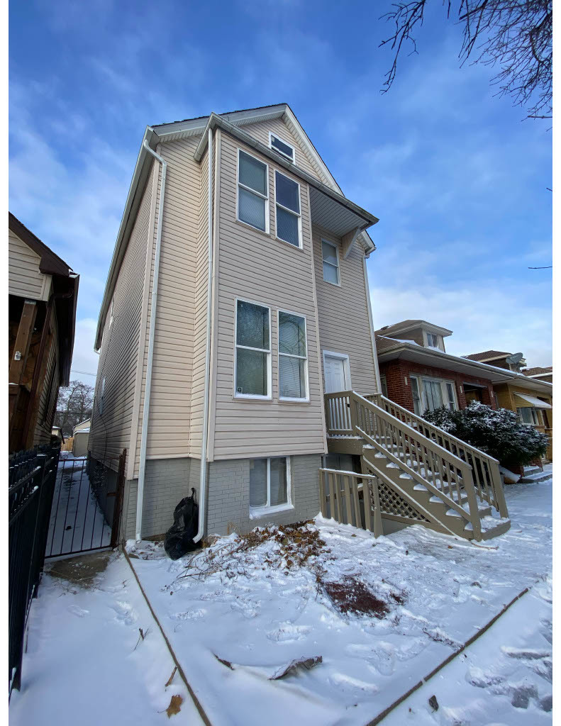 8744 S Saginaw Avenue, Chicago, IL, 60617 2 8744 S Saginaw Avenue