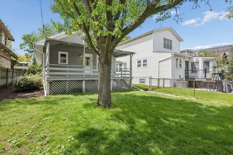 Tiny photo for 904 HAYES Avenue, Oak Park, IL 60302 (MLS # 12635309)