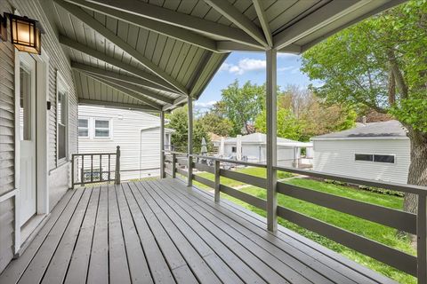 Tiny photo for 904 HAYES Avenue, Oak Park, IL 60302 (MLS # 12635309)