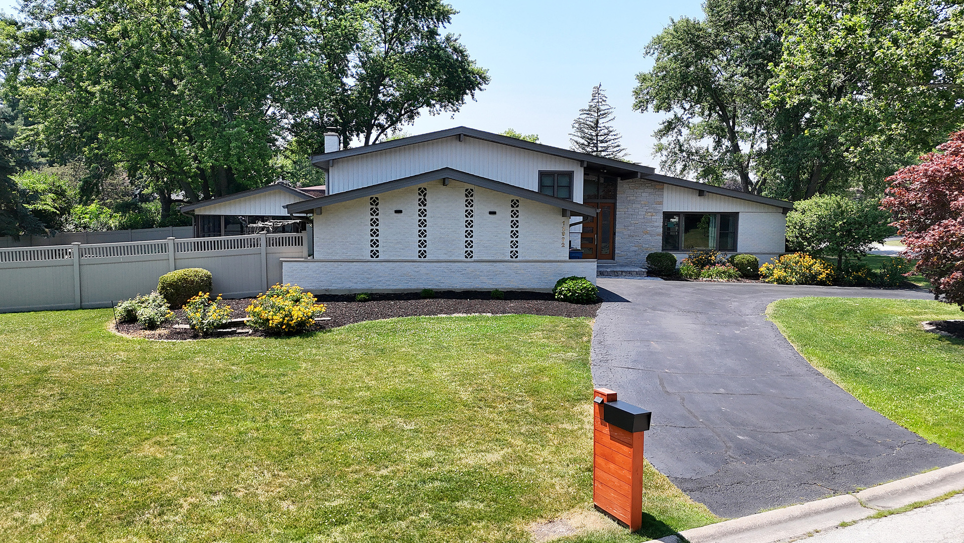 12932 S Comanche Drive