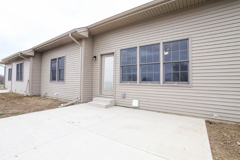 Tiny photo for 3 St. Ivans Circle, Bloomington, IL 61705 (MLS # 12350051)