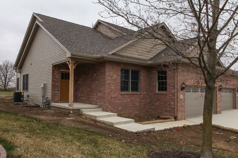 Tiny photo for 3 St. Ivans Circle, Bloomington, IL 61705 (MLS # 12350051)