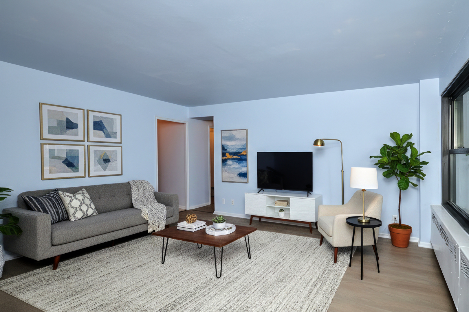 6118 N Sheridan Road 407