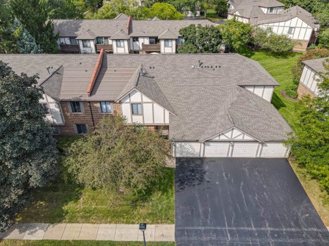 Tiny photo for 1010 E Nichols Road #8, Palatine, IL 60074 (MLS # 12755774)