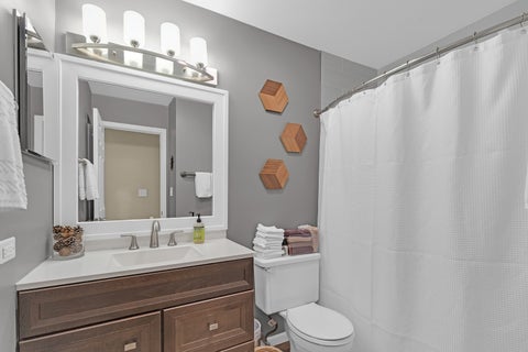 Tiny photo for 1010 E Nichols Road #8, Palatine, IL 60074 (MLS # 12755774)