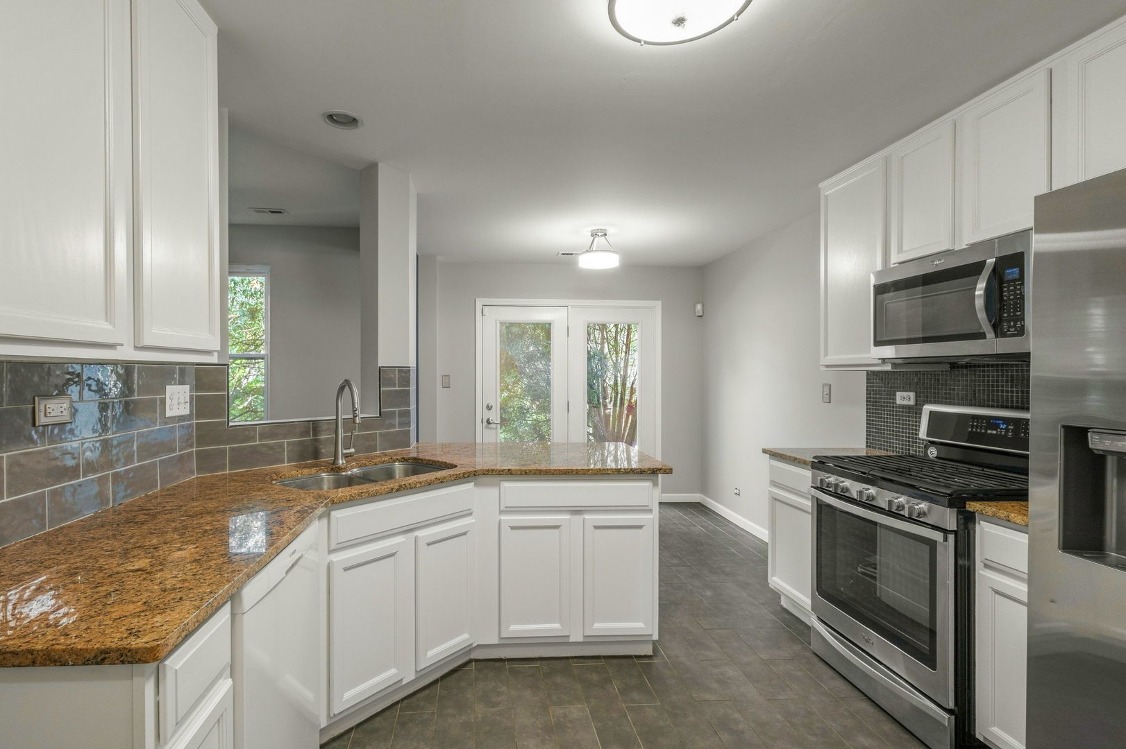 495 Metropolitan Street 495