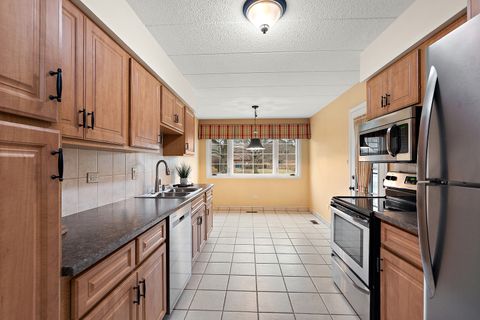 Tiny photo for 13212 S Oak Hills Parkway #1A, Palos Heights, IL 60463 (MLS # 12541096)