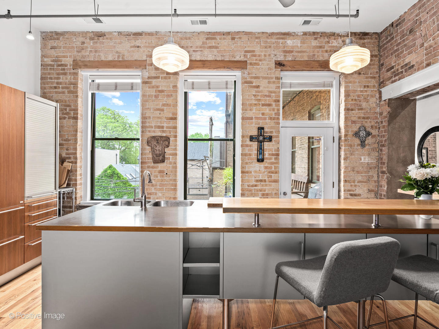2035 W Charleston Street 205