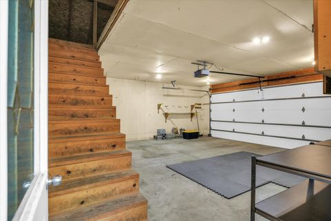 Tiny photo for 709 W Vermont Avenue, Urbana, IL 61801 (MLS # 12387897)
