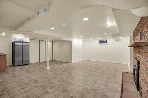 Tiny photo for 709 W Vermont Avenue, Urbana, IL 61801 (MLS # 12387897)