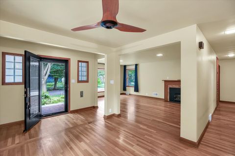 Tiny photo for 709 W Vermont Avenue, Urbana, IL 61801 (MLS # 12387897)