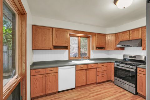 Tiny photo for 709 W Vermont Avenue, Urbana, IL 61801 (MLS # 12387897)
