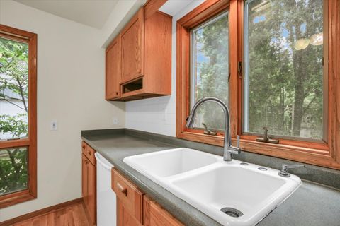 Tiny photo for 709 W Vermont Avenue, Urbana, IL 61801 (MLS # 12387897)
