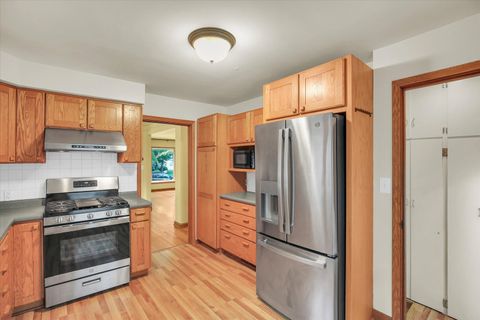 Tiny photo for 709 W Vermont Avenue, Urbana, IL 61801 (MLS # 12387897)