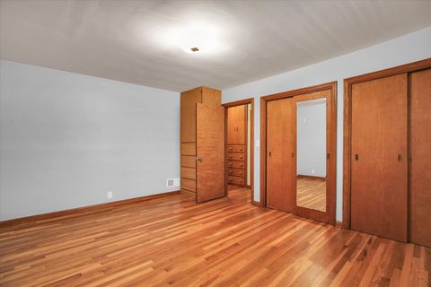 Tiny photo for 709 W Vermont Avenue, Urbana, IL 61801 (MLS # 12387897)