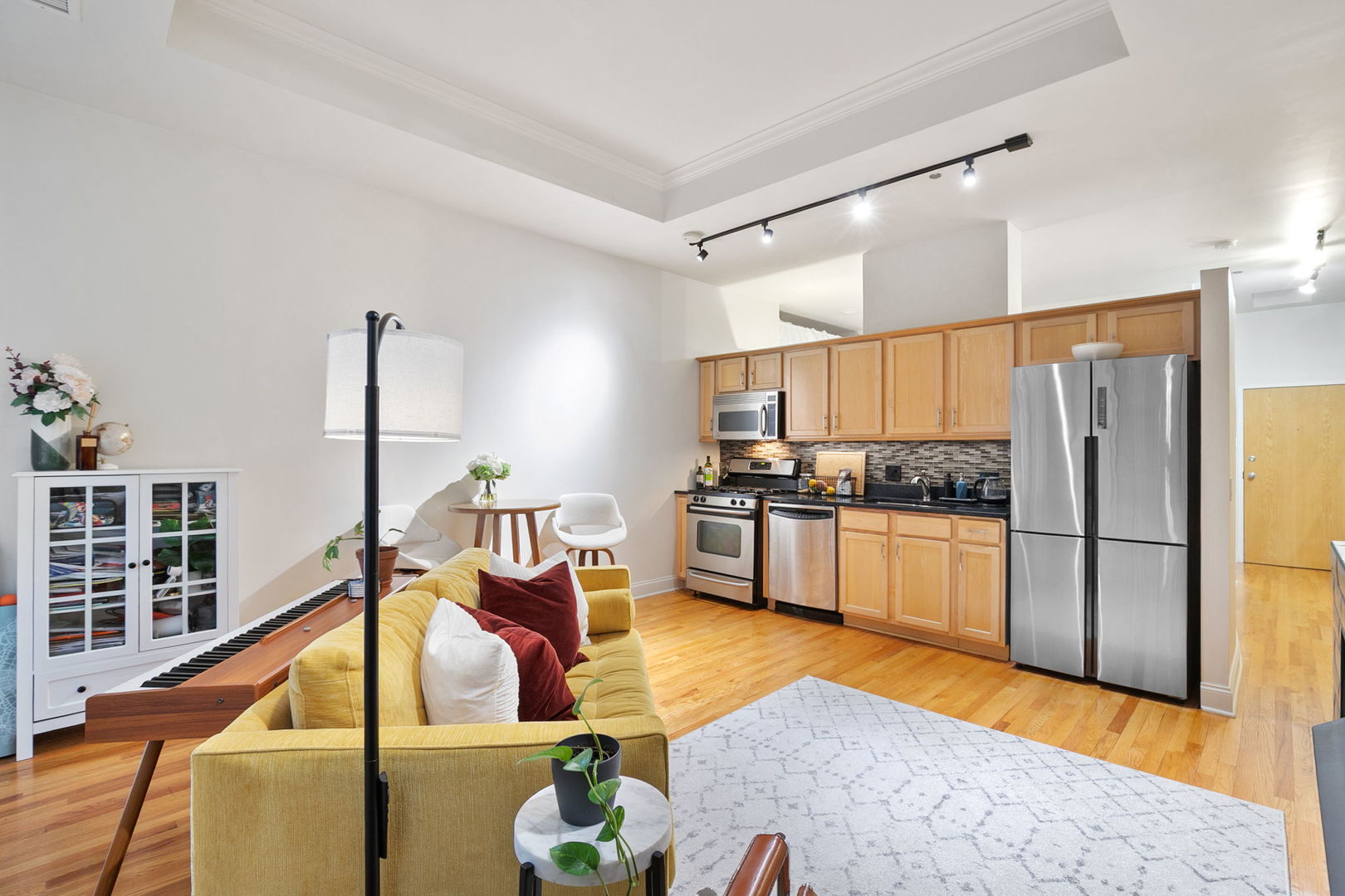 208 W Washington Street 703