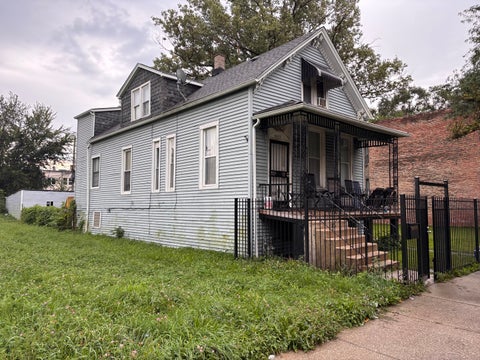 Tiny photo for 6333 S Carpenter Street, Chicago, IL 60621 (MLS # 12749022)