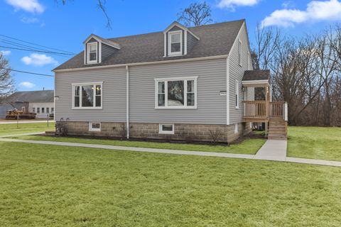 Tiny photo for 16637-16639 W Brockman Avenue, Lincolnshire, IL 60069 (MLS # 12508753)