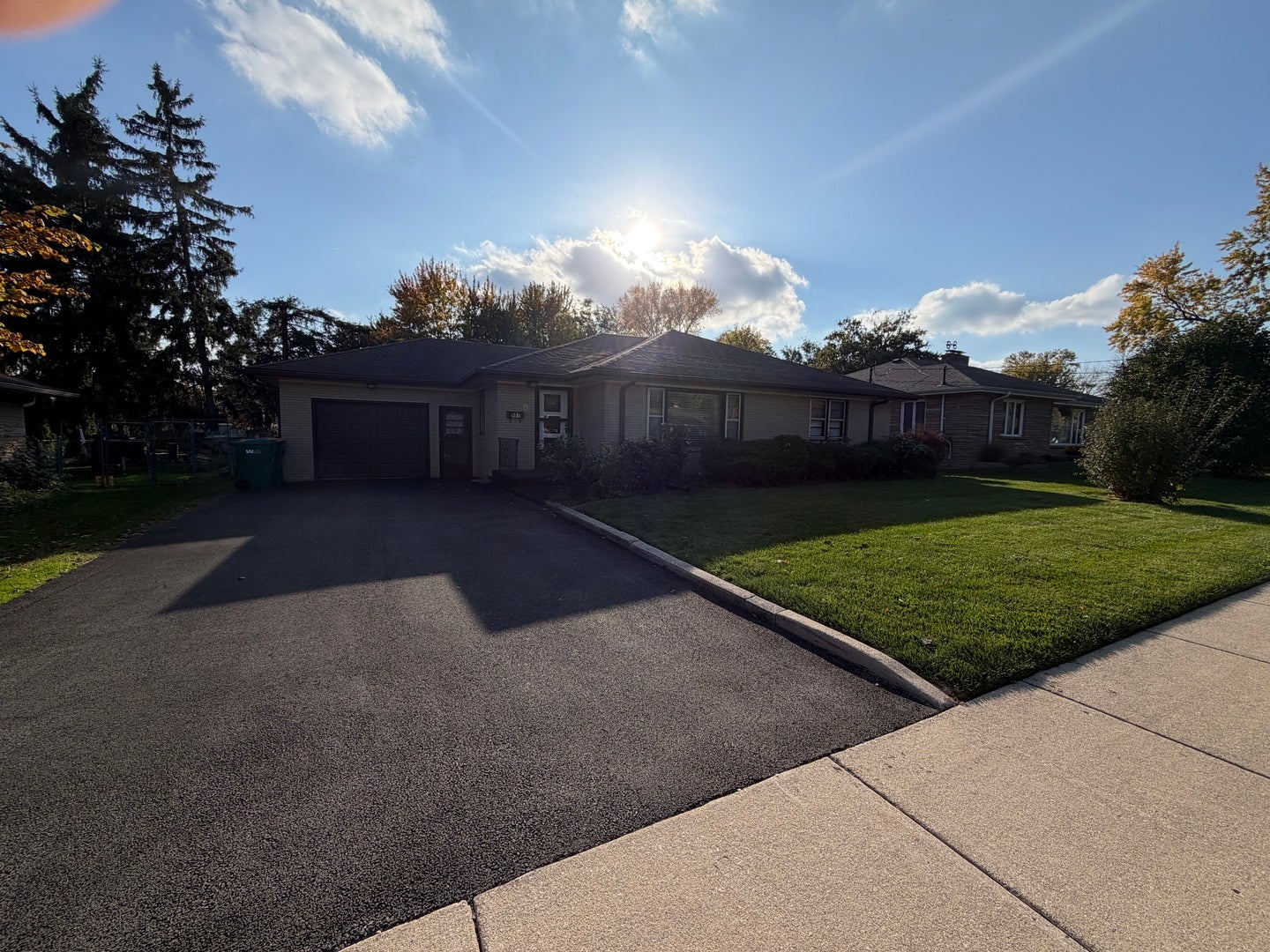 557 E 2nd Street