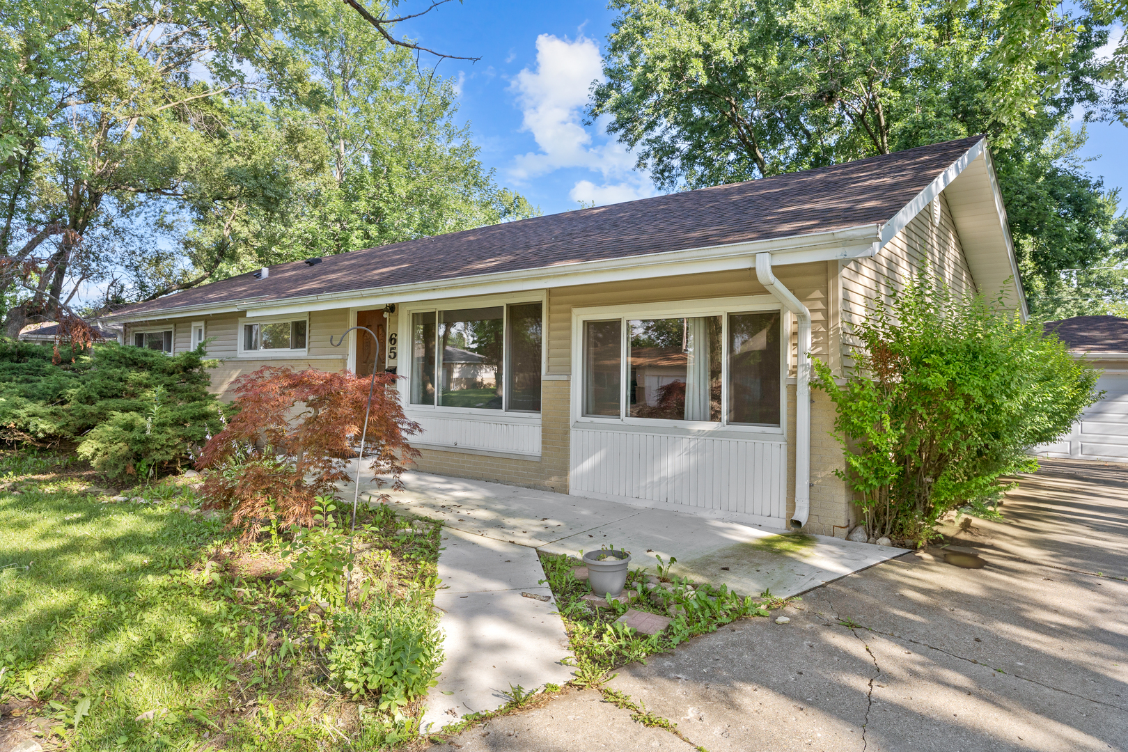 65 Des Plaines Lane