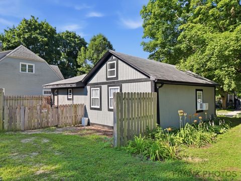 Tiny photo for 602 S Ottawa Avenue, Dixon, IL 61021 (MLS # 12700657)