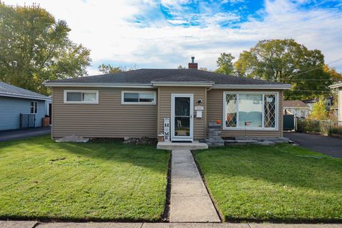 Photo of 626 N Biermann Avenue, Villa Park, IL 60181 (MLS # 12513070)