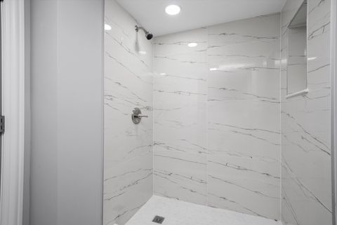 Tiny photo for 9624 W Shore Drive, Oak Lawn, IL 60453 (MLS # 12508116)