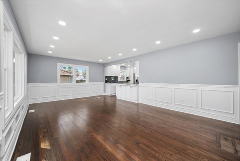 Tiny photo for 9624 W Shore Drive, Oak Lawn, IL 60453 (MLS # 12508116)