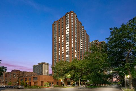 Tiny photo for 899 S Plymouth Court #1607, Chicago, IL 60605 (MLS # 12500456)