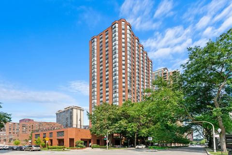 Photo of 899 S Plymouth Court #1607, Chicago, IL 60605 (MLS # 12500456)