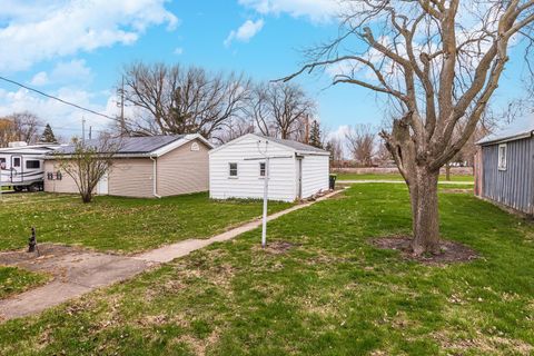 Tiny photo for 214 W Owsley Street, Chenoa, IL 61726 (MLS # 12607122)